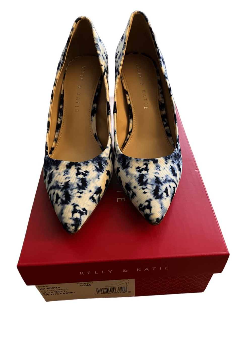 Kelly & Katie Misha Pumps Sz 5.5 Blue Tie-Dye